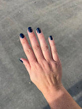 Load image into Gallery viewer, Refuse To Sink